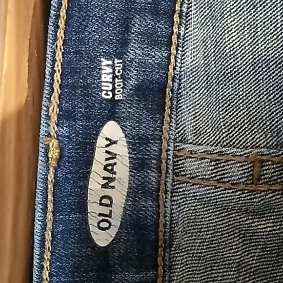 Old Navy Curvy Boot Cut 16 short jeans 👖 - Picture 3 of 4